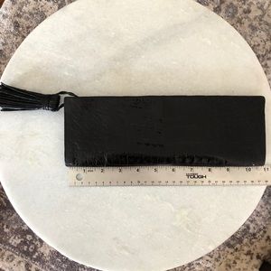 ✨SOLD✨Authentic Nancy Gonzalez black patent clutch